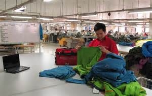 Tuyển nam nữ làm dệt tại Đài Loan
